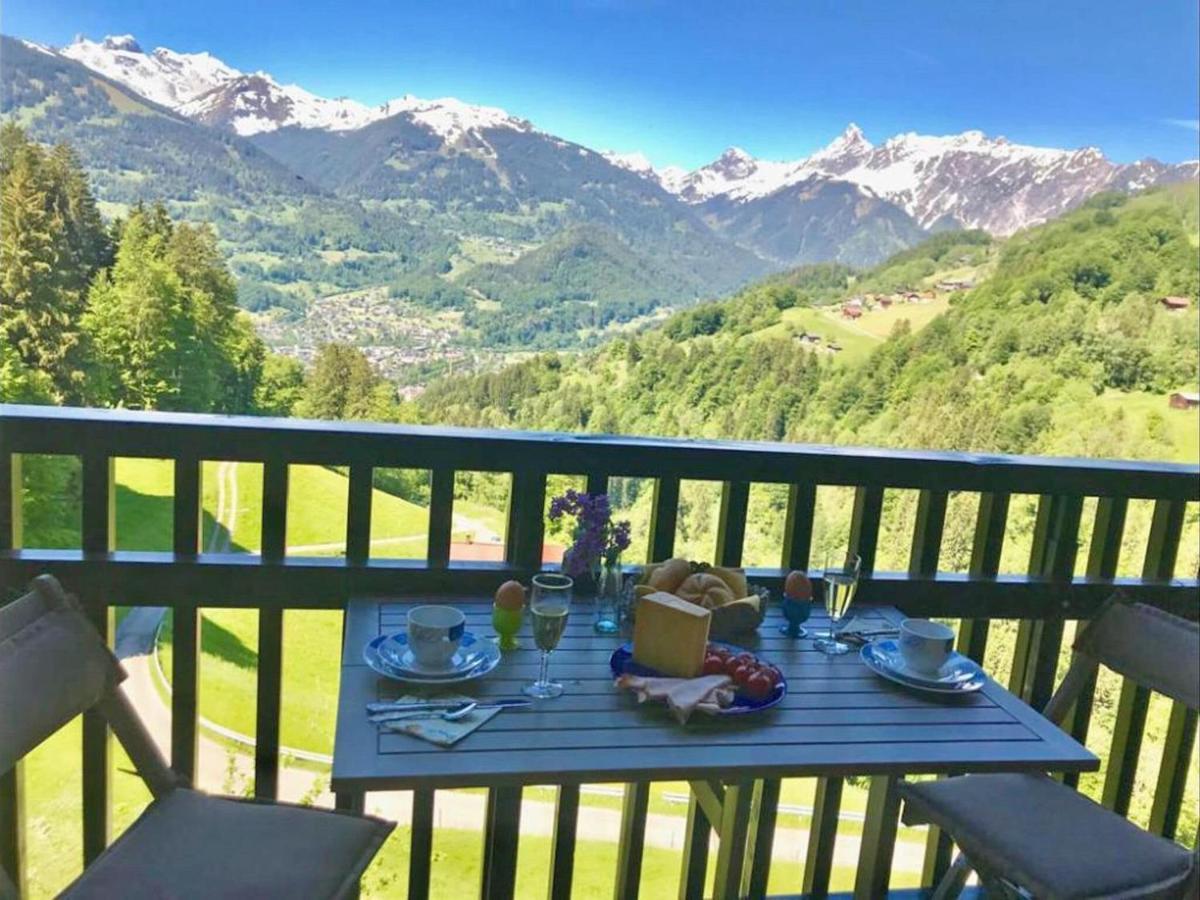 Apartment With View Of Schruns Bagian luar foto